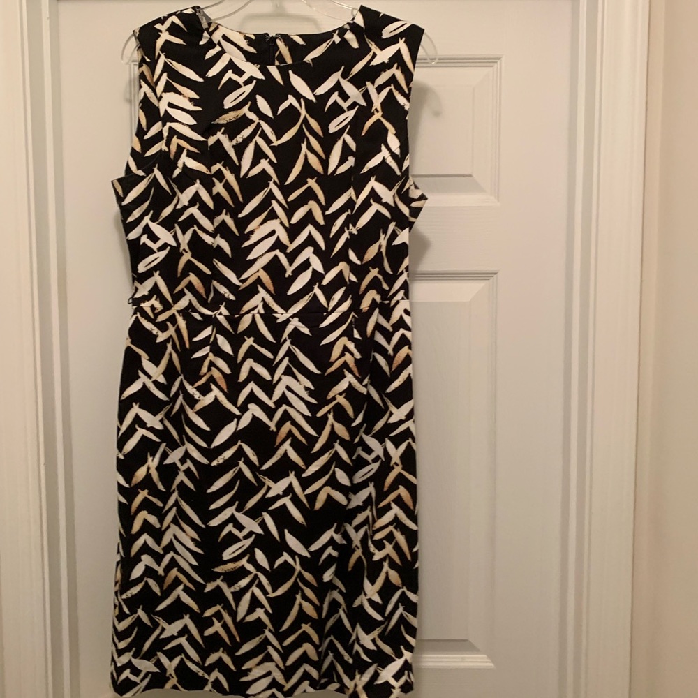 Fun Black and Tan dress with belt